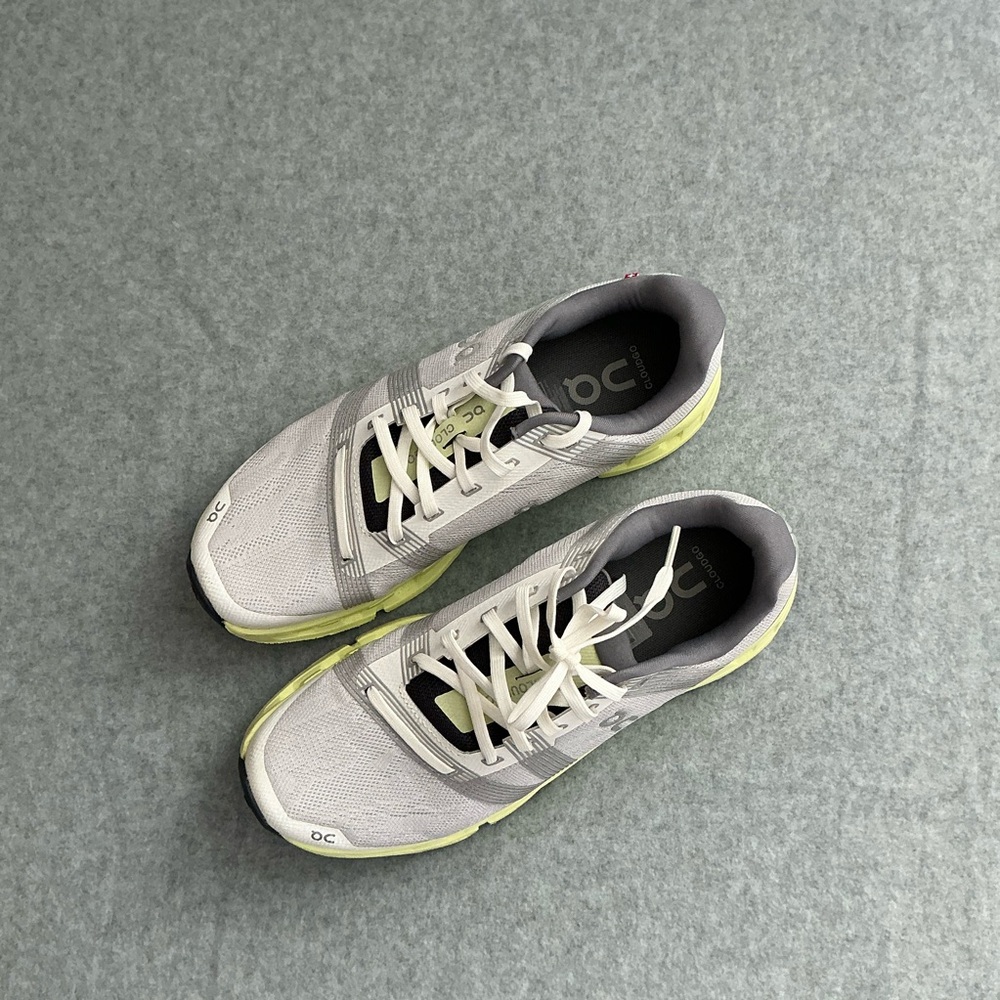 On Running Women’s Grey and Yellow Shoes - Picture 2 of 4